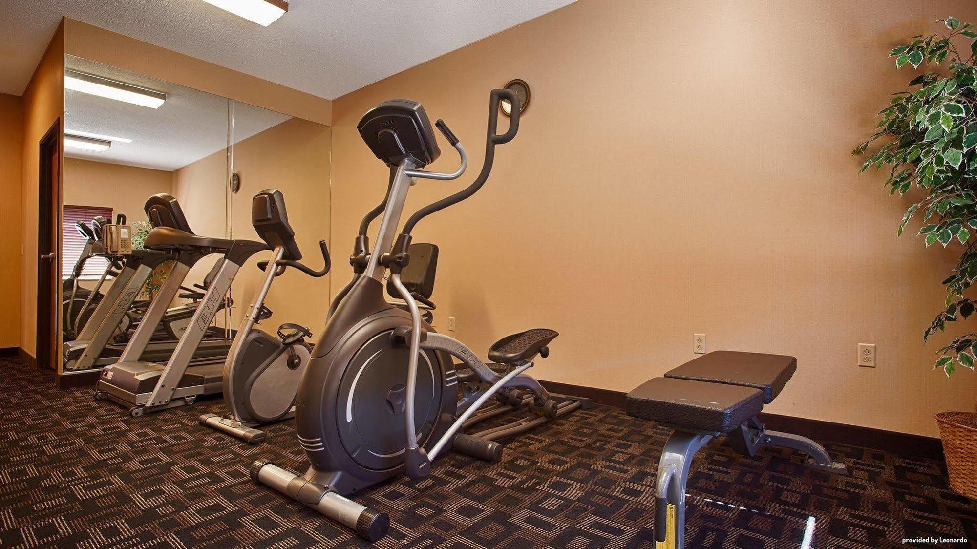 Best Western Plus Executive Inn St. Marys Екстериор снимка