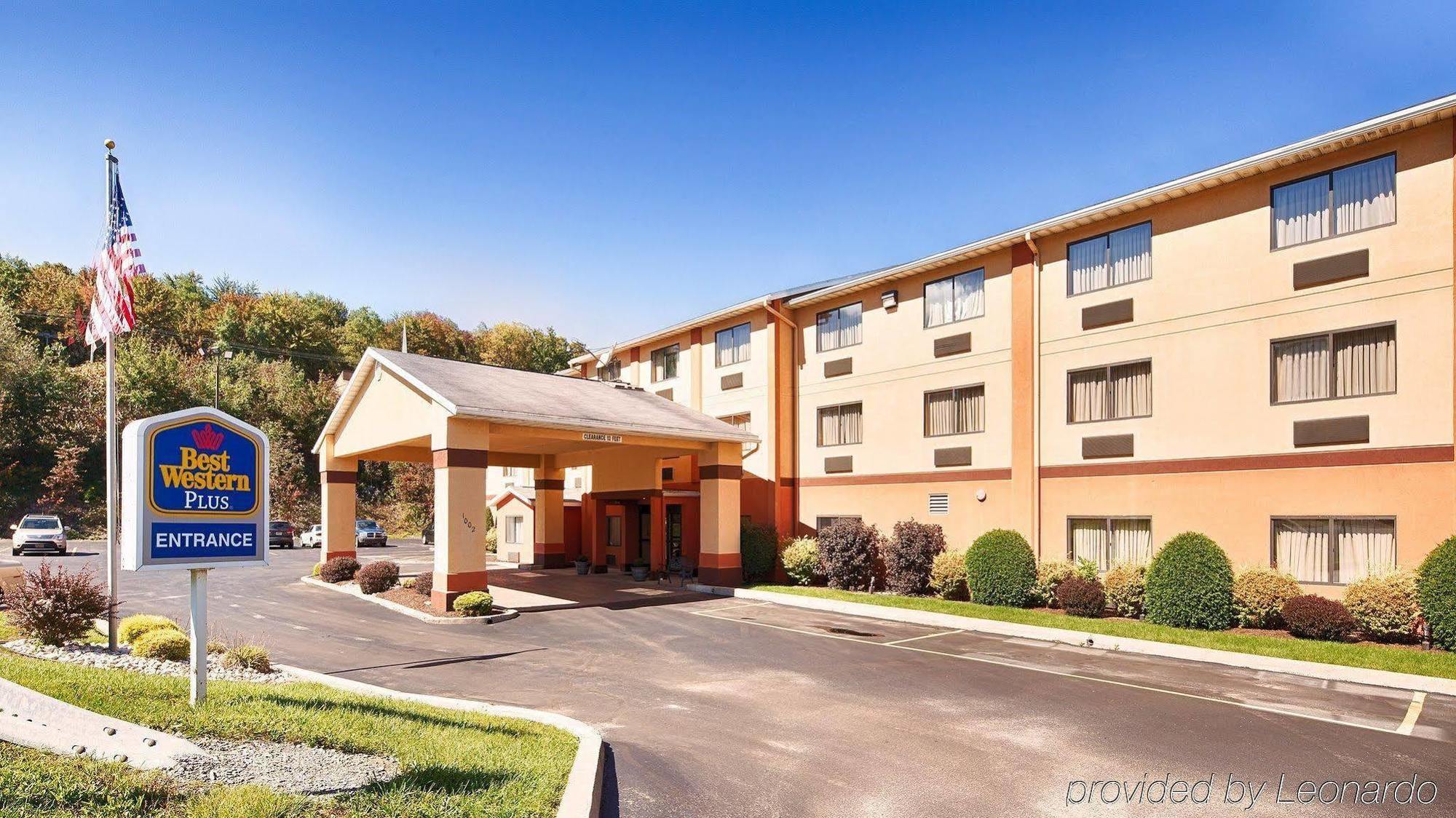 Best Western Plus Executive Inn St. Marys Екстериор снимка